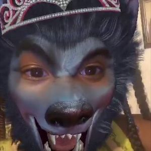 Meet your Posher, Leah